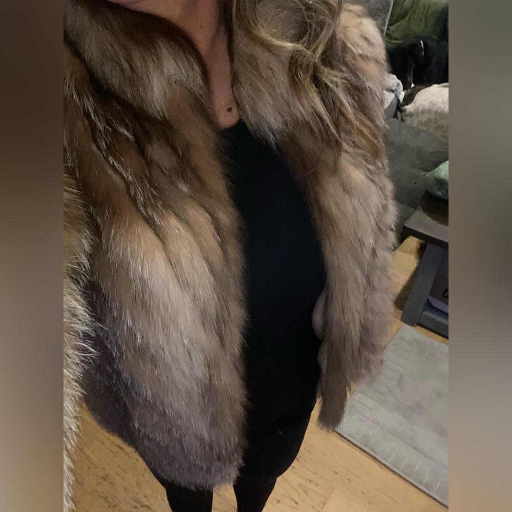 Saga Fox Furs Luxurious Brown and Tan‎ Fur Coat ‼️Rare‼️ - Picture 14 of 16